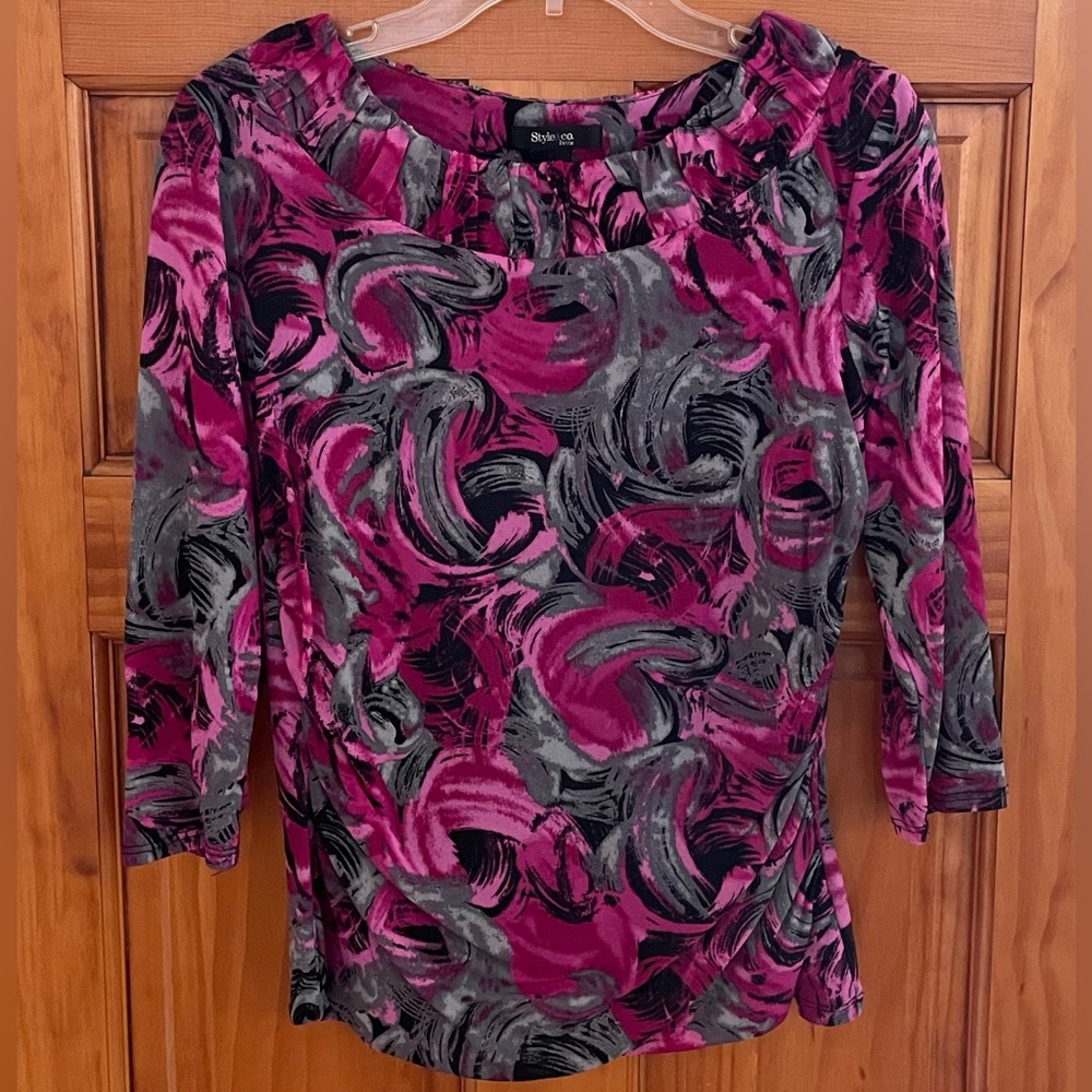 EUC Beautiful Boat Neck 3/4 Sleeve size M